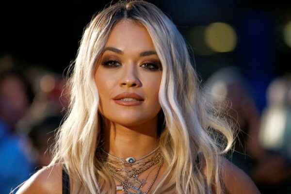 Rita Ora drejt realizimit të një dokumentari kushtuar rinisë së Kosovës