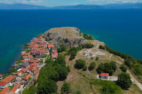 UNESCO paralajmëron përfshirjen e Ohrit në Listën e Trashëgimisë Botërore në Rrezik