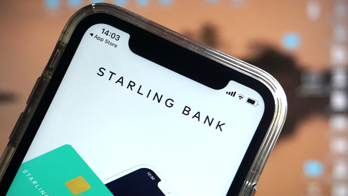 Miliona njerëz mund të jenë në shënjestër të mashtrimeve të klonimit të AI, sipas Starling Bank