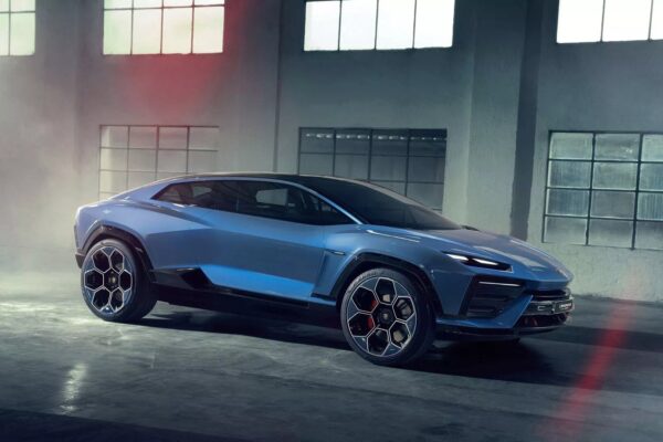 Lamborghini vonon lançimin e modelit të parë elektrik deri në vitin 2029