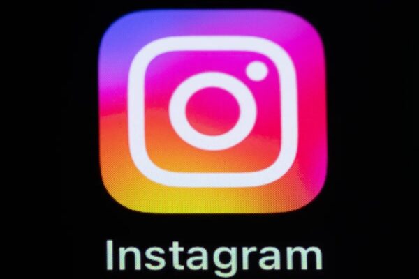 Instagram tani ju lejon të skeduloni mesazhet