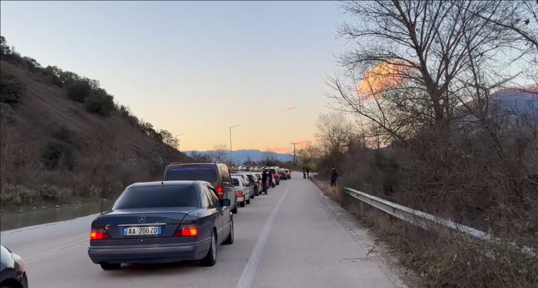 Fluks emigrantësh në Kakavijë, mbi 8 mijë hyrje dalje në 24 orët e fundit