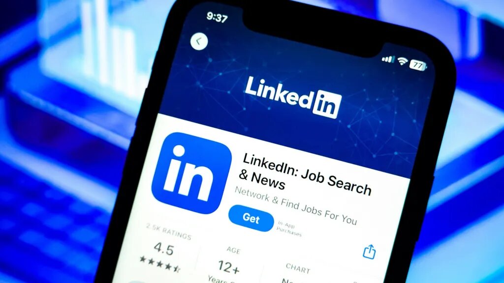 LinkedIn akuzohet për shpërndarjen e mesazheve private për trajnimin e modeleve të AI