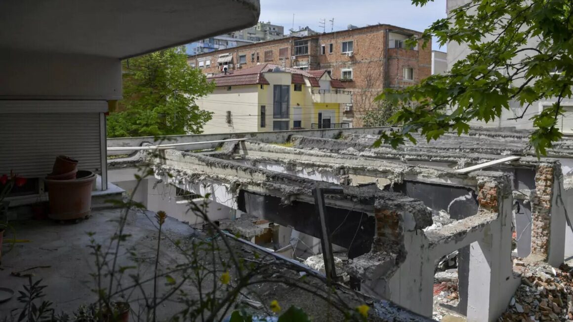 Tirana, një oaz i nxehtë betoni