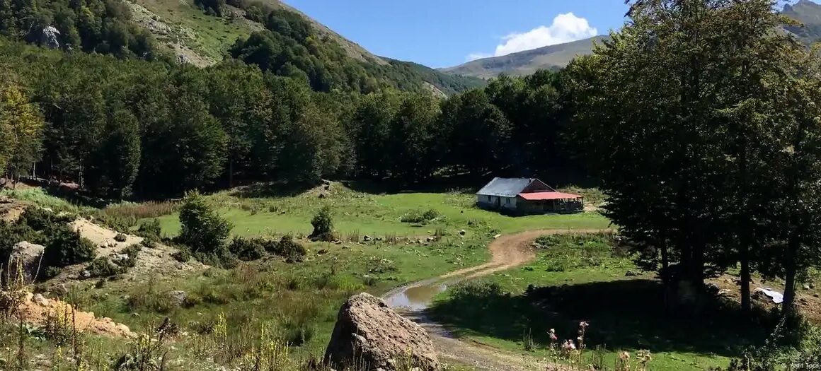 Male “pa kufij”: Shebeniku dhe Jabllanica