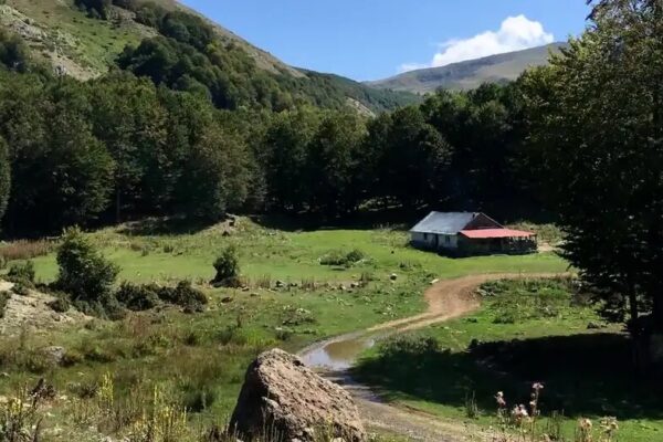 Male “pa kufij”: Shebeniku dhe Jabllanica