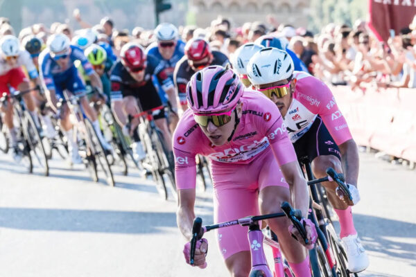 Shqipëria mikpret për herë të parë edicionin e 108-të të Giro d’Italia, një nga garat më të mëdha të çiklizmit botëror