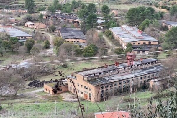 Nisin hapat për krijimin e kompanisë së prodhimit të armëve në Shqipëri. Shteti shqiptar 20% aksioner