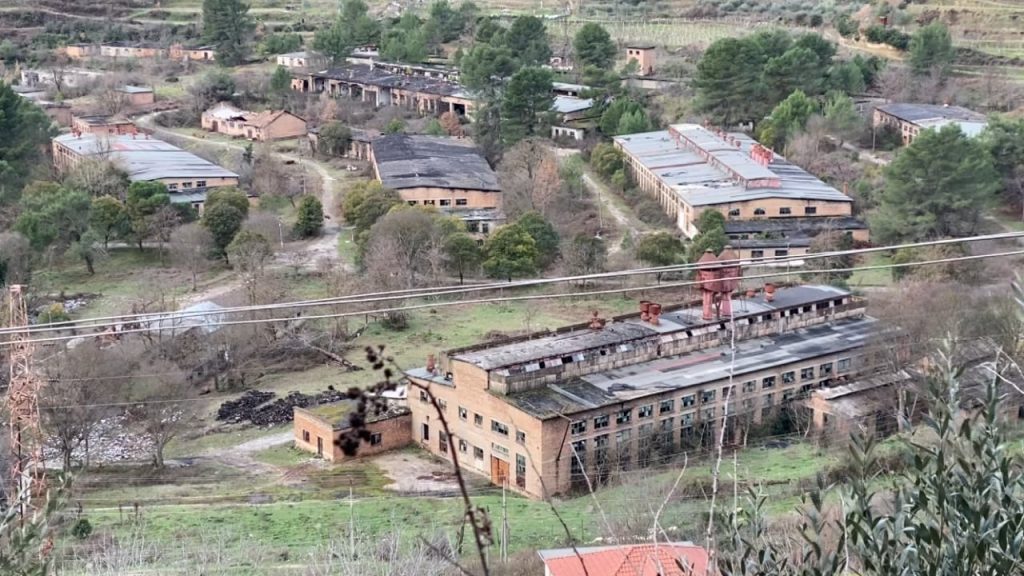 Nisin hapat për krijimin e kompanisë së prodhimit të armëve në Shqipëri. Shteti shqiptar 20% aksioner