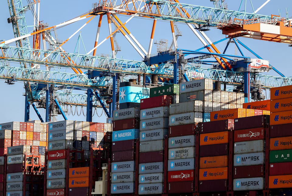 Rritja ekonomike e eurozonës mbetet me ritme të ngadalta, tregon PMI