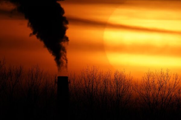 Një rritje rekord e CO2 nxit frikën e përshpejtimit të ngrohjes globale