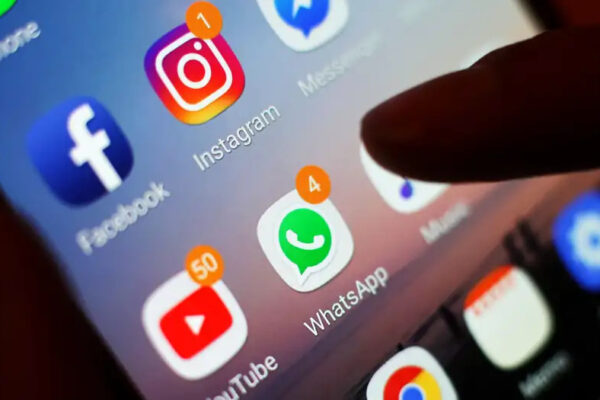 BE kërkon shpjegime nga Apple, Google, YouTube dhe Snapchat për mbrojtjen e fëmijëve online