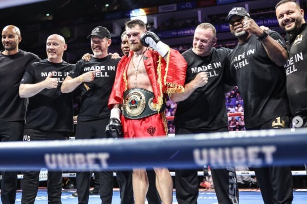 Boksieri Jurgen Uldedaj në Londër, merr titullin botëror IBO! I pari shqiptar në këtë kategori