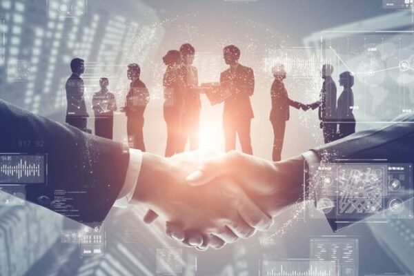 Diaspora shqiptare në fokus: një platformë për CV-të e suksesshme