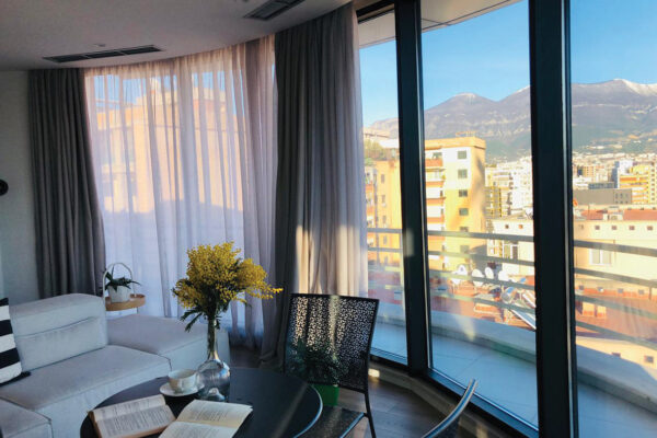 Rritja e çmimeve të banesave dhe turizmi, si po “fluturojnë” qiratë