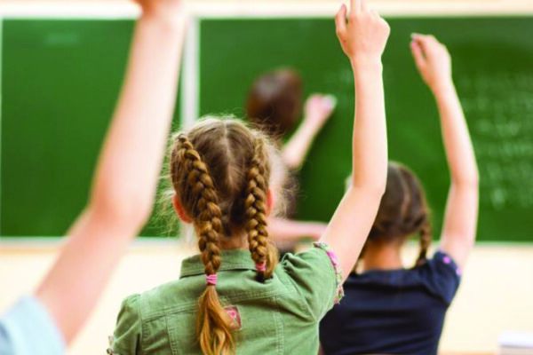 Tabloja e pabarazisë në arsim: Në Tiranë një mësues për 13 fëmijë, në Gjirokastër për 25