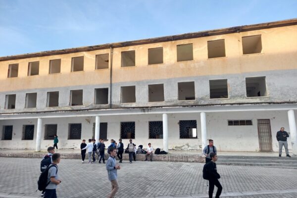 Nxënësit e Kukësit udhëtojnë drejt Prizrenit për arsim cilësor profesional