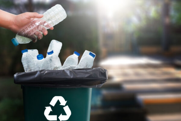 Çdo qytetar i BE prodhon 35 kg mbetje plastike në vit