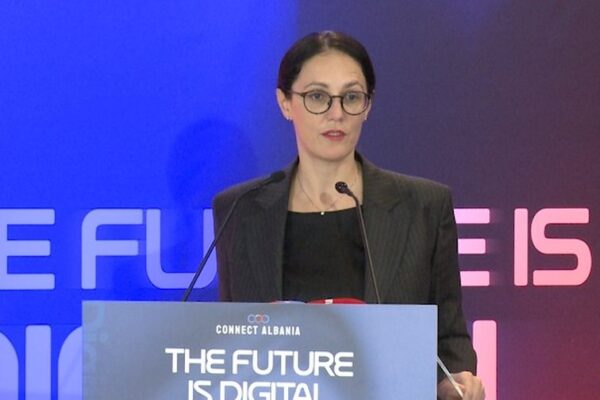 “Çdo biznes, detyrim të ketë POS për pagesat me kartë” – Ibrahimaj: Nga 2026, tregtarët të pajisen me të paktën një mjet elektronik