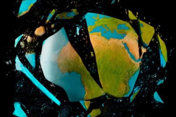 Analiza gjeopolitike e Robert D. Kaplan mbi botën në krizë të përhershme