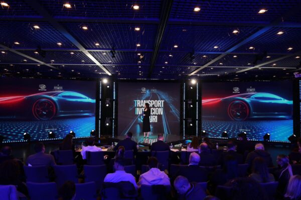 “TIS 2025”: Të rinjtë shqiptarë shkëlqejnë në konkursin kombëtar të inovacionit dhe sigurisë rrugore