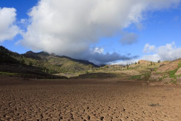 Sipas një analize, rezervat ujore të Europës po shterojnë për shkak të krizës klimatike
