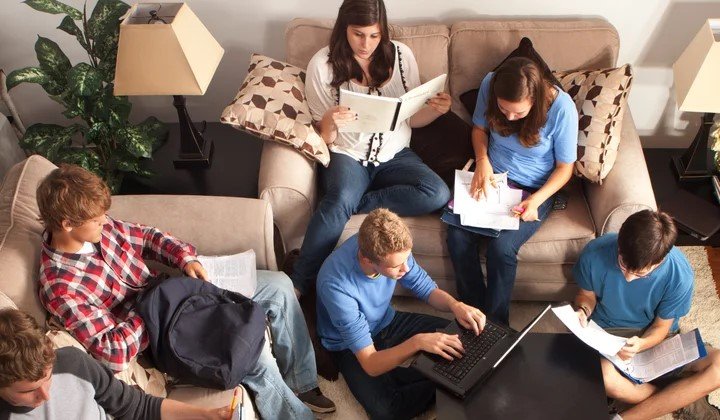 adoleshentët shqiptar