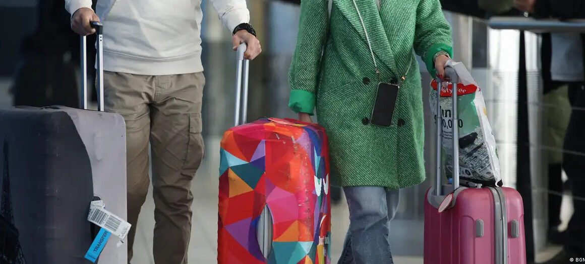 Bullgarët e kualifikuar kthehen nga Gjermania duke punuar në distancë