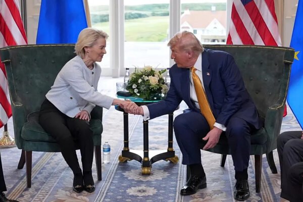 Parlamenti Europian zhbllokon marrëveshjen tregtare BE–SHBA