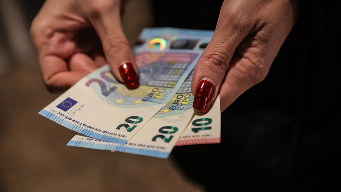 Pagat minimale në vitin 2026, cilat vende paguajnë më shumë në Europë?