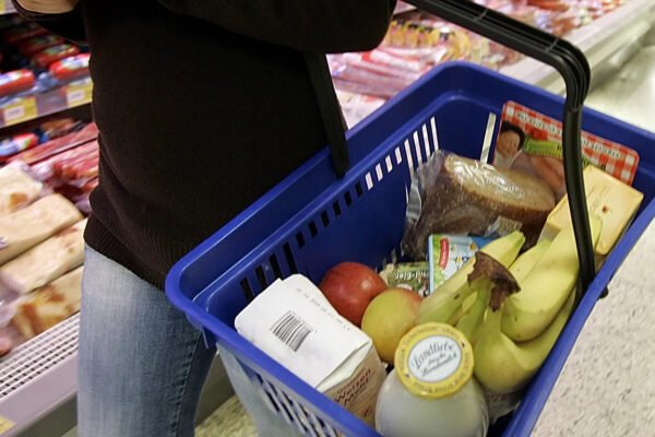 Rritja e çmimeve të ushqimeve shqetëson europianët