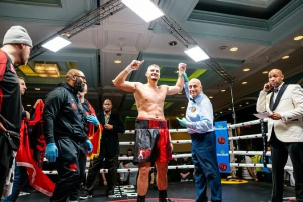 Boksieri shqiptar Kristian Prenga fitues në Atlantic City